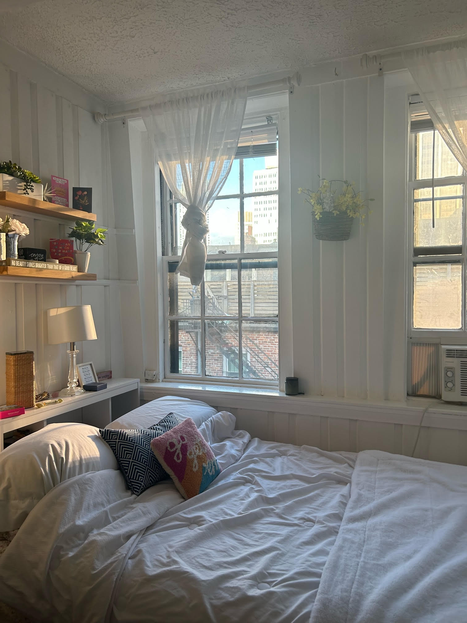 Studio bed, 1 bath apartment for rent at 52 Russell St Unit 7, Beacon Hill — photo 11 of 12
