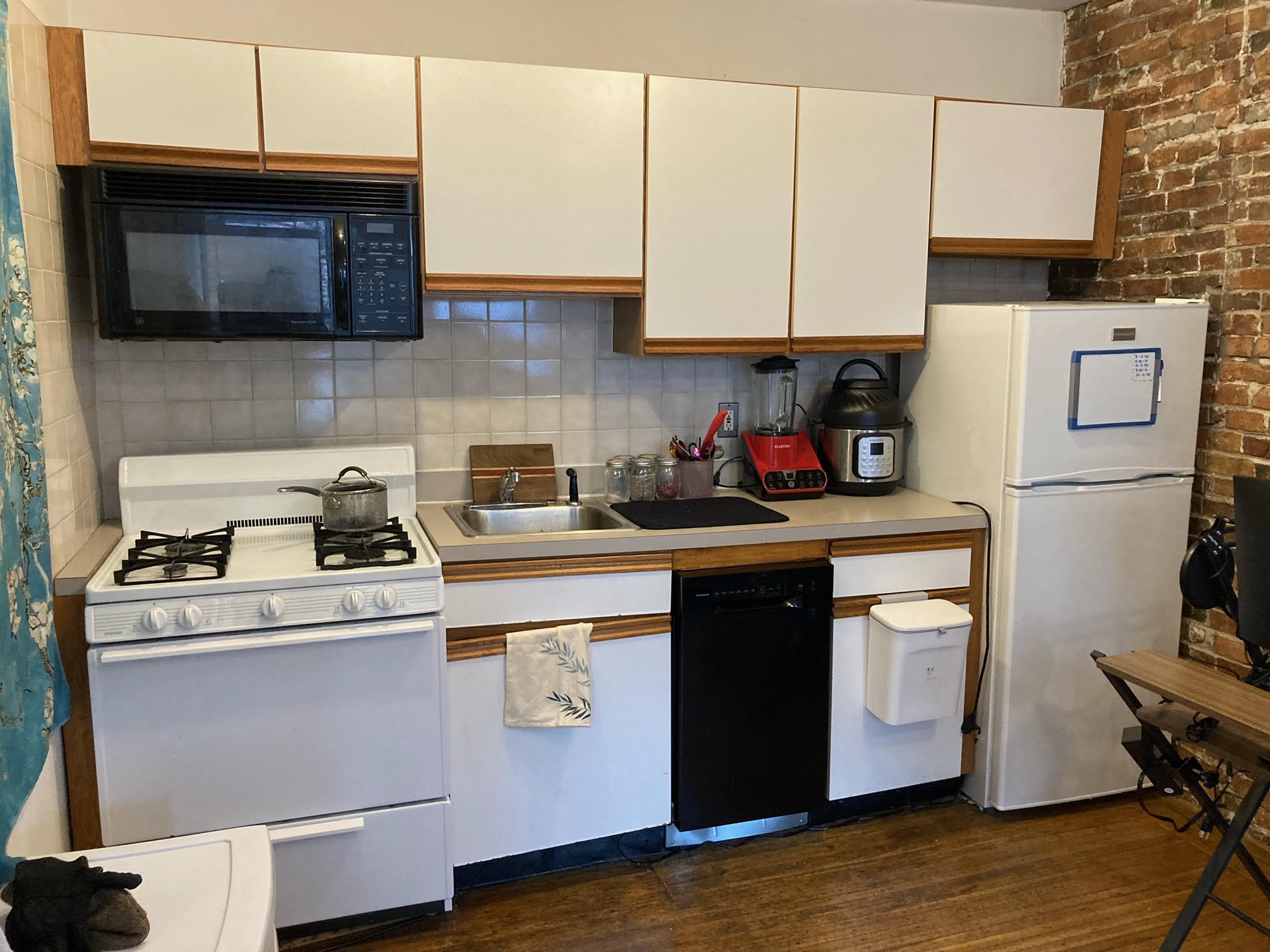 Studio bed, 1 bath apartment for rent at 52 Russell St Unit 5, Beacon Hill — photo 3 of 7