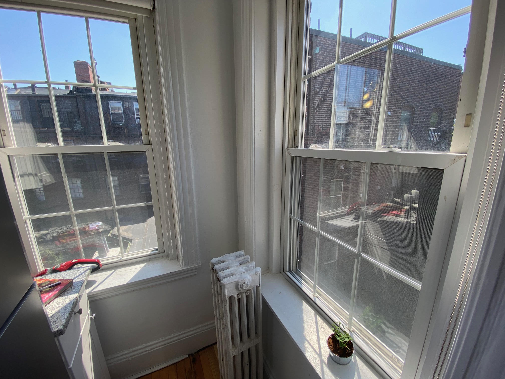 Studio bed, 1 bath apartment for rent at 26 Myrtle St Unit 15, Beacon Hill — photo 1 of 8