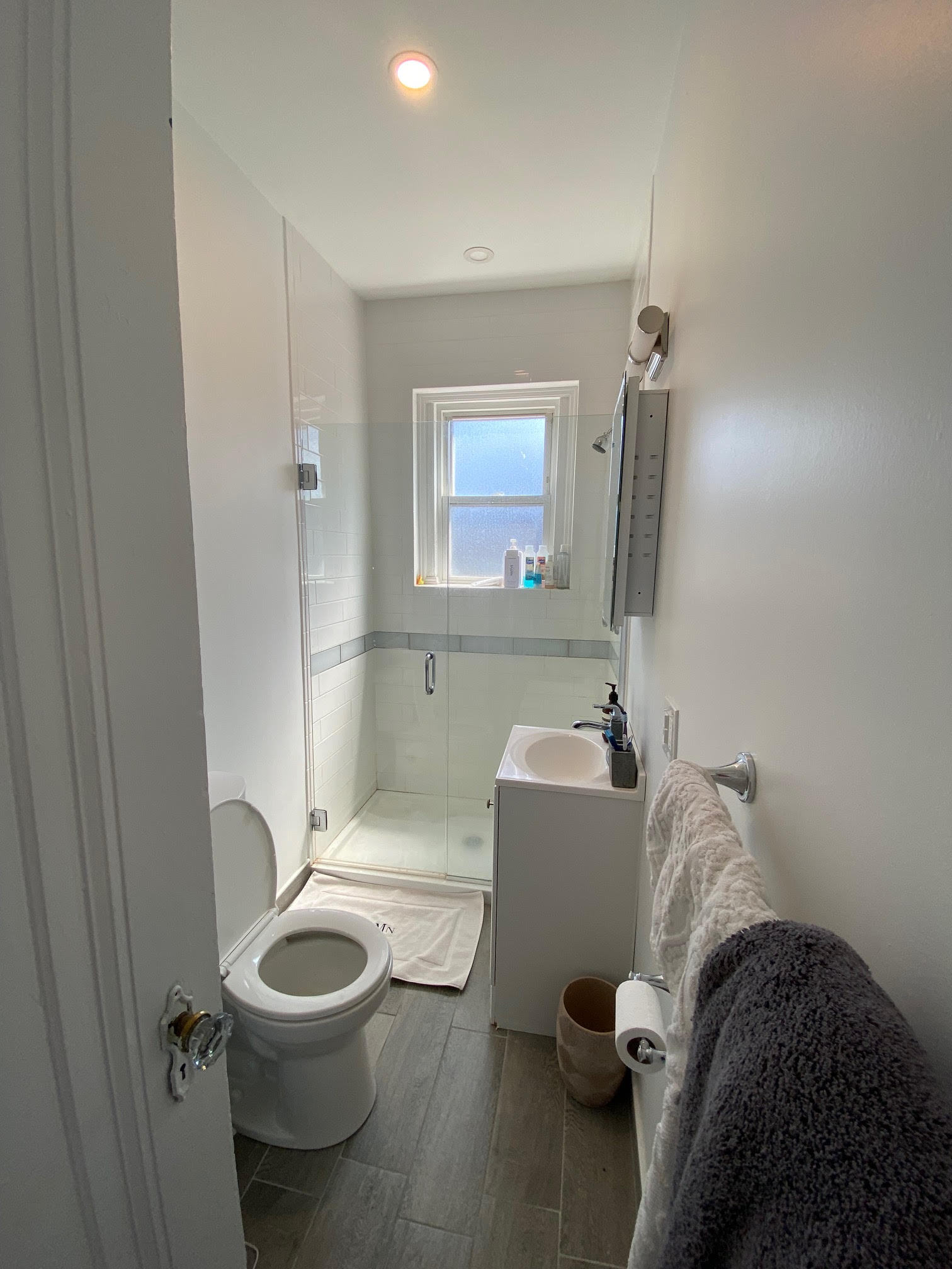 Studio bed, 1 bath apartment for rent at 26 Myrtle St Unit 15, Beacon Hill — photo 6 of 8