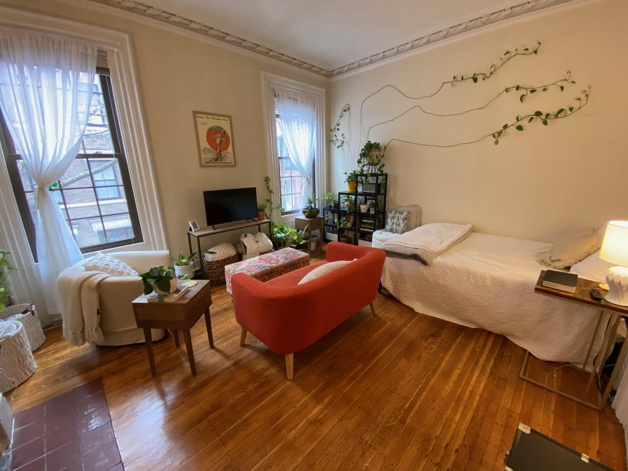 1 bed, 1 bath apartment for rent at 41 South Russell St Unit 2, Beacon Hill — photo 1 of 12