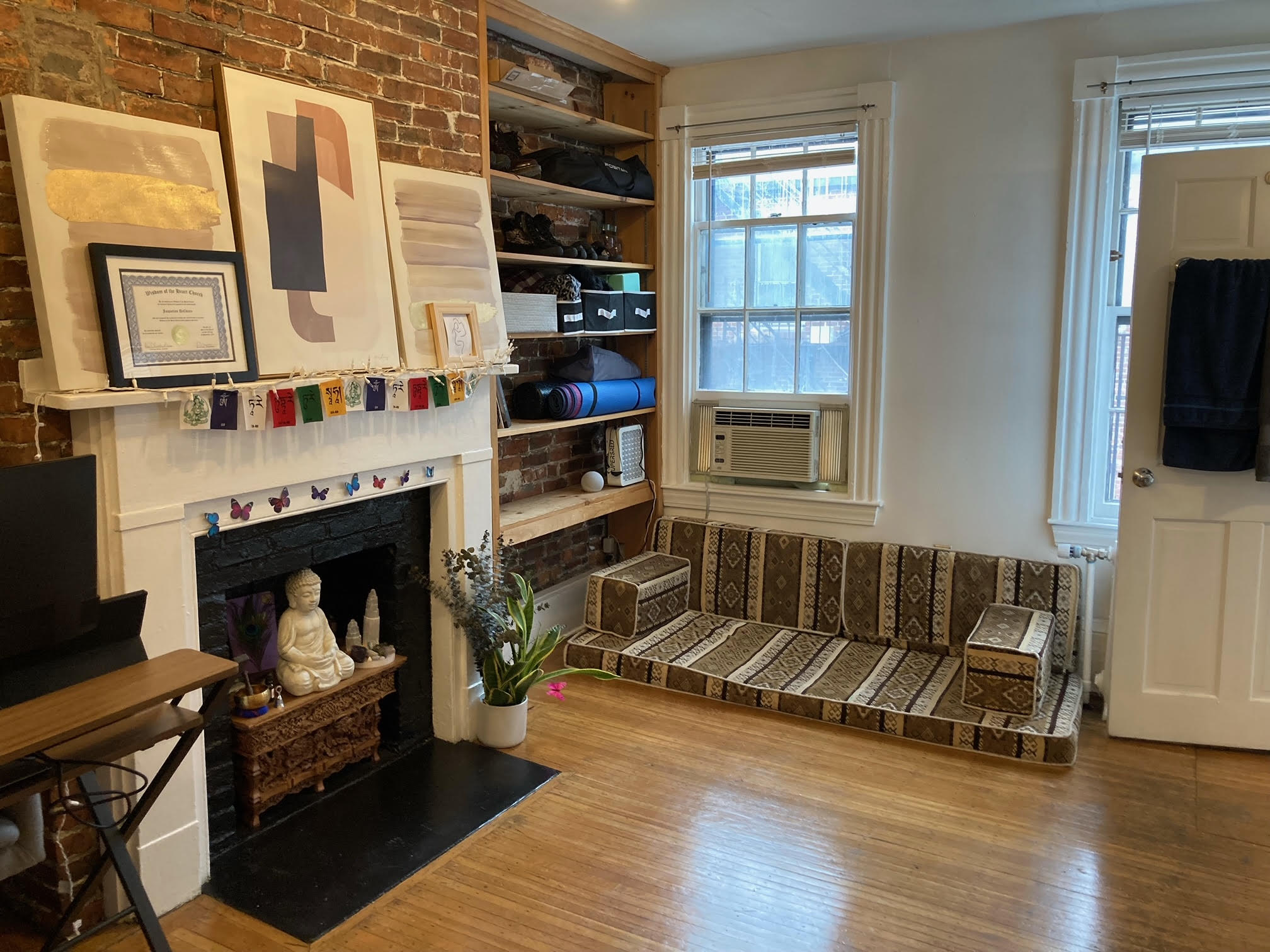 Studio bed, 1 bath apartment for rent at 52 Russell St Unit 5, Beacon Hill