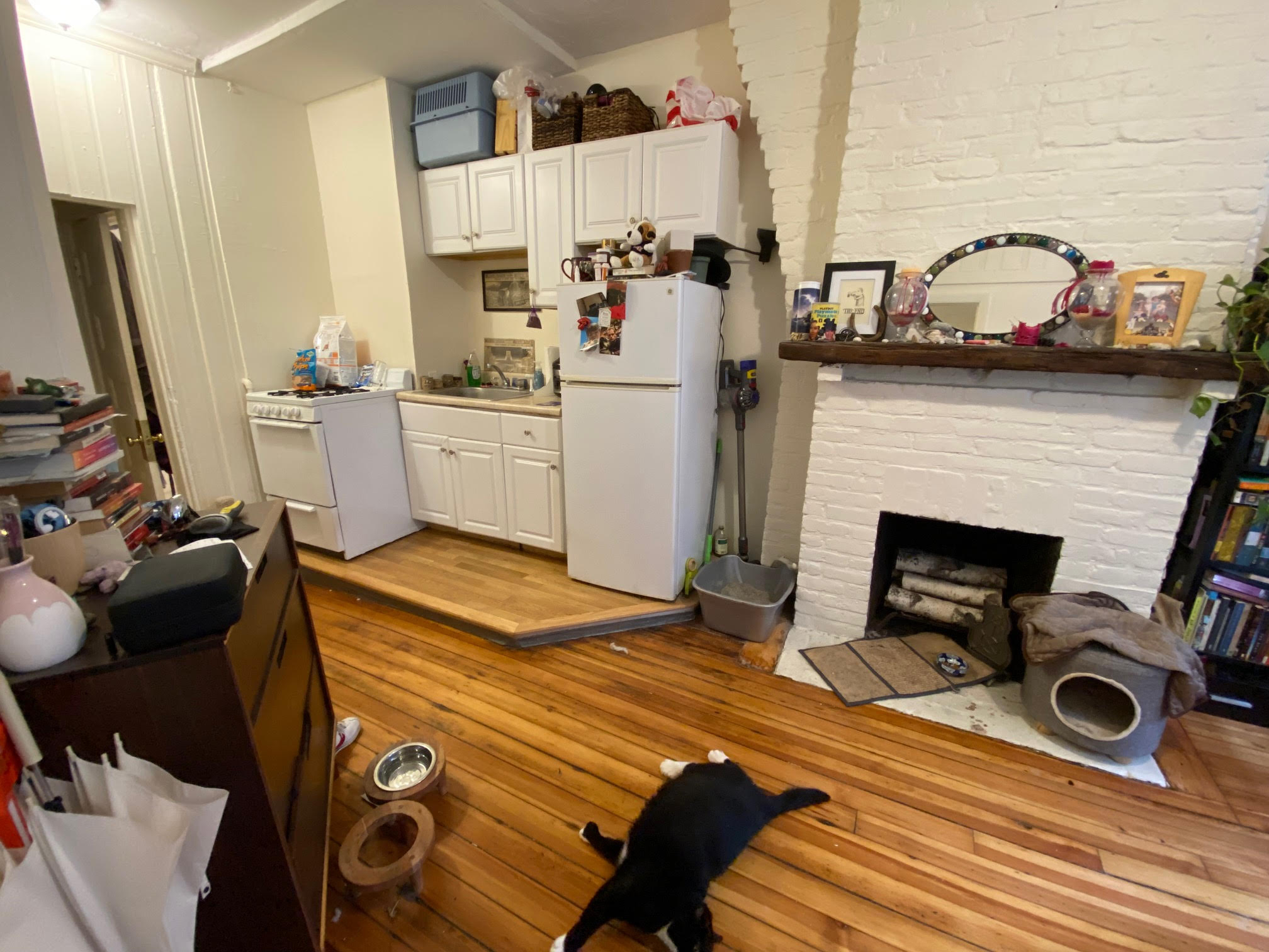 1 bed, 1 bath apartment for rent at 64 Myrtle St Unit 9, Beacon Hill — photo 4 of 9