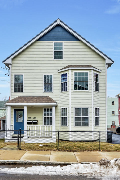 3 bed, 1 bath apartment for rent at 157 Fuller St Unit 1, Dorchester — photo 1 of 11
