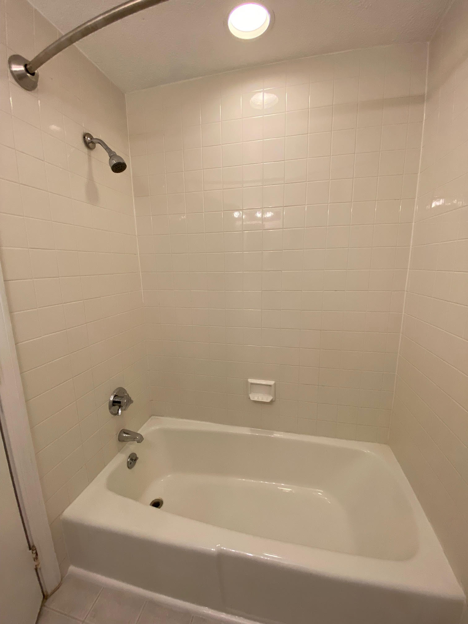1 bed, 1 bath apartment for rent at 11 S Russell St Unit 5, Beacon Hill — photo 9 of 10