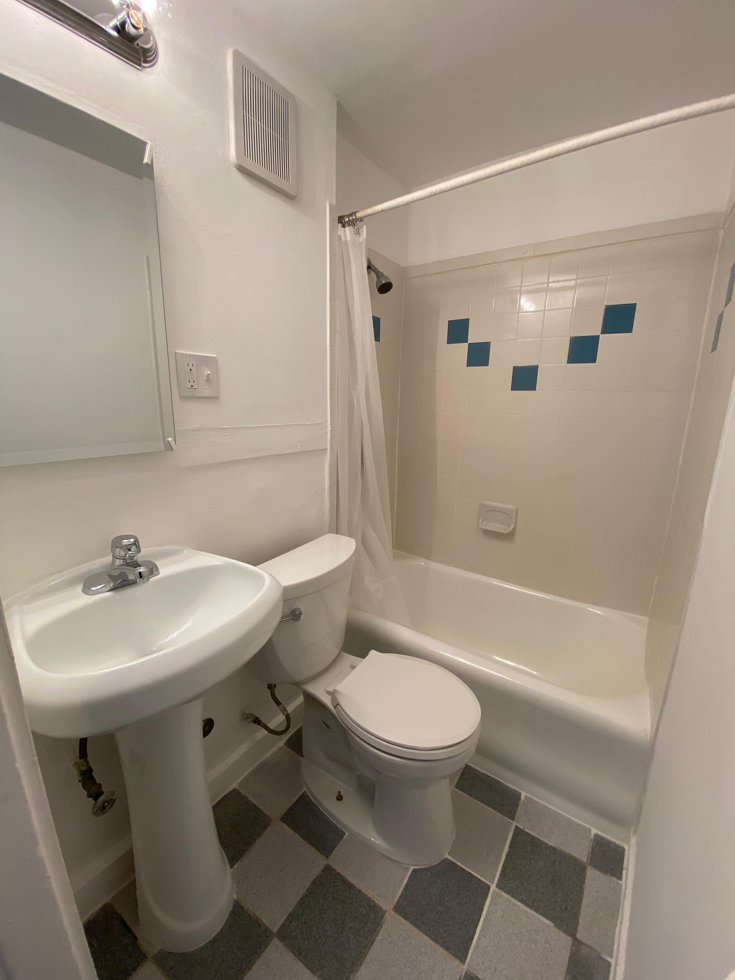 Studio bed, 1 bath apartment for rent at 58 Russell St Unit 2, Beacon Hill — photo 10 of 12