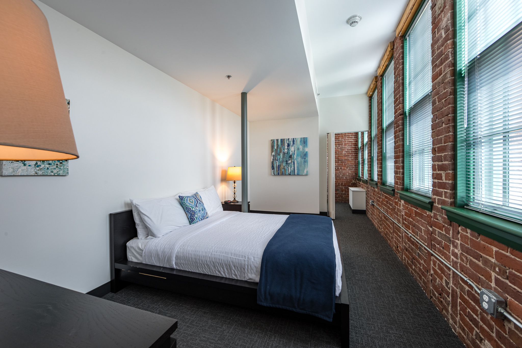 1 bed, 1 bath apartment for rent at 185 Crescent St Unit 237, Waltham — photo 3 of 7