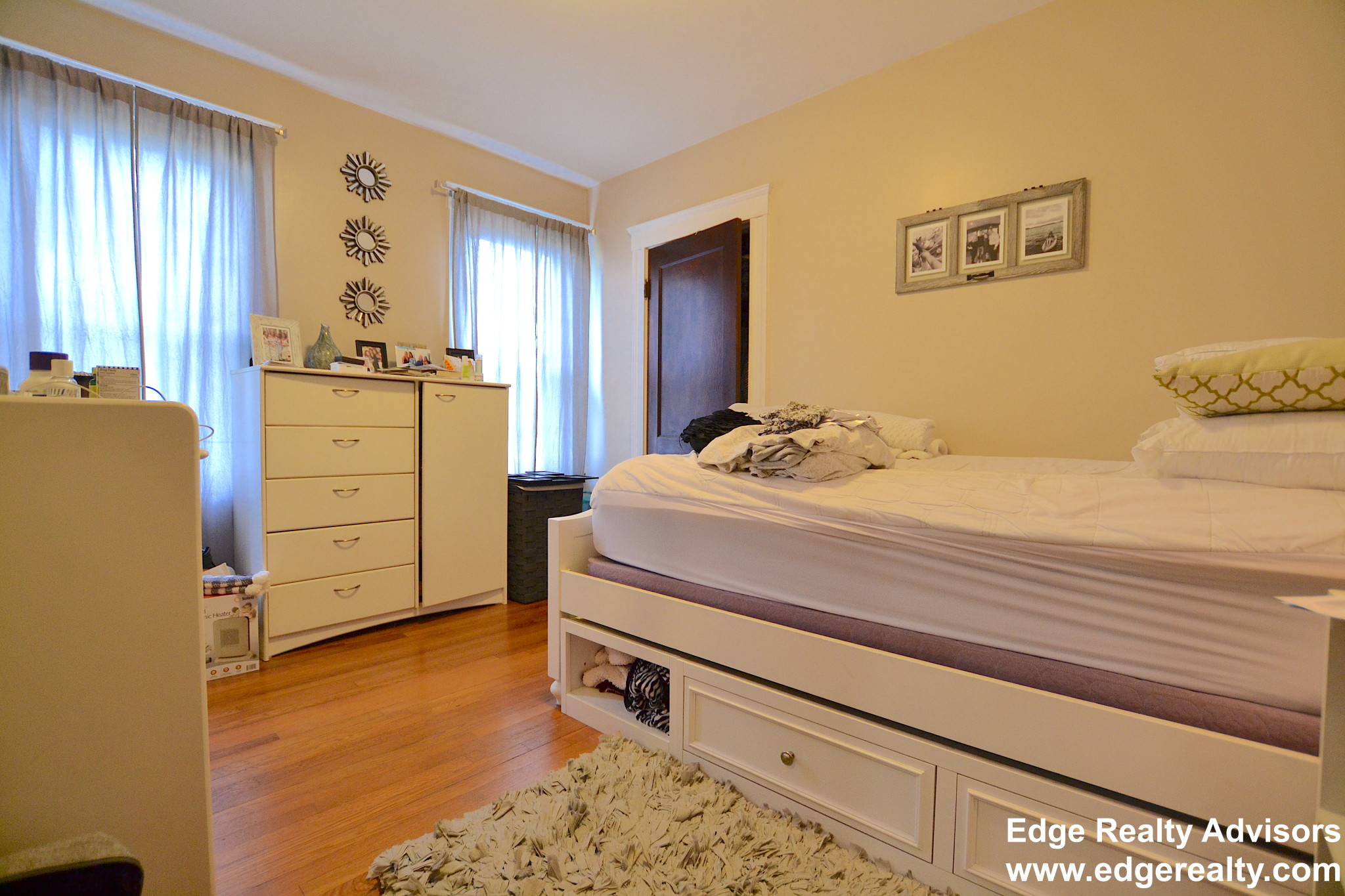 4 bed, 2 bath apartment for rent at 11 South Crescent Circuit Unit 2, Brighton — photo 10 of 15